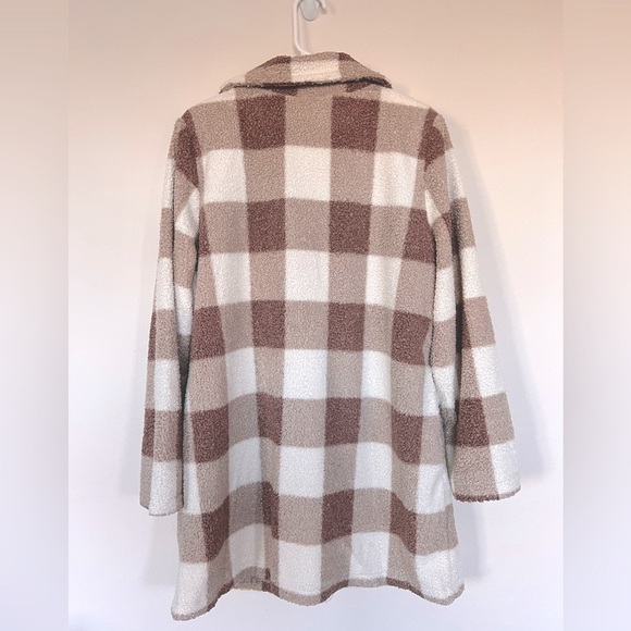 NWOT Joan Rivers Regular Buffalo Check Sherpa Teddy Coat in Taupe - large​​ - Picture 6 of 8
